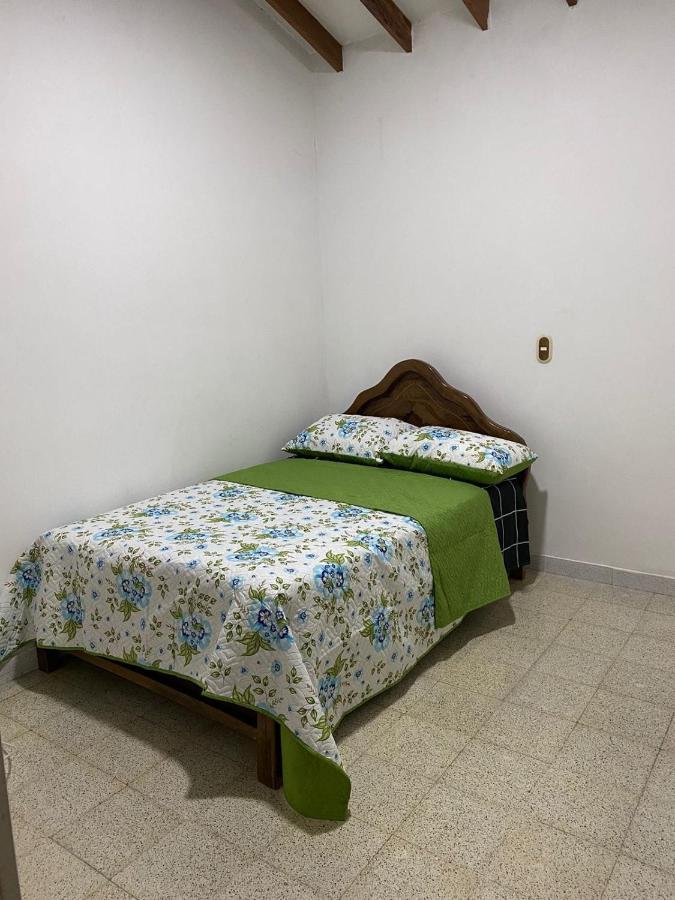 Hostel Kumho Alojamiento Medellín Eksteriør billede