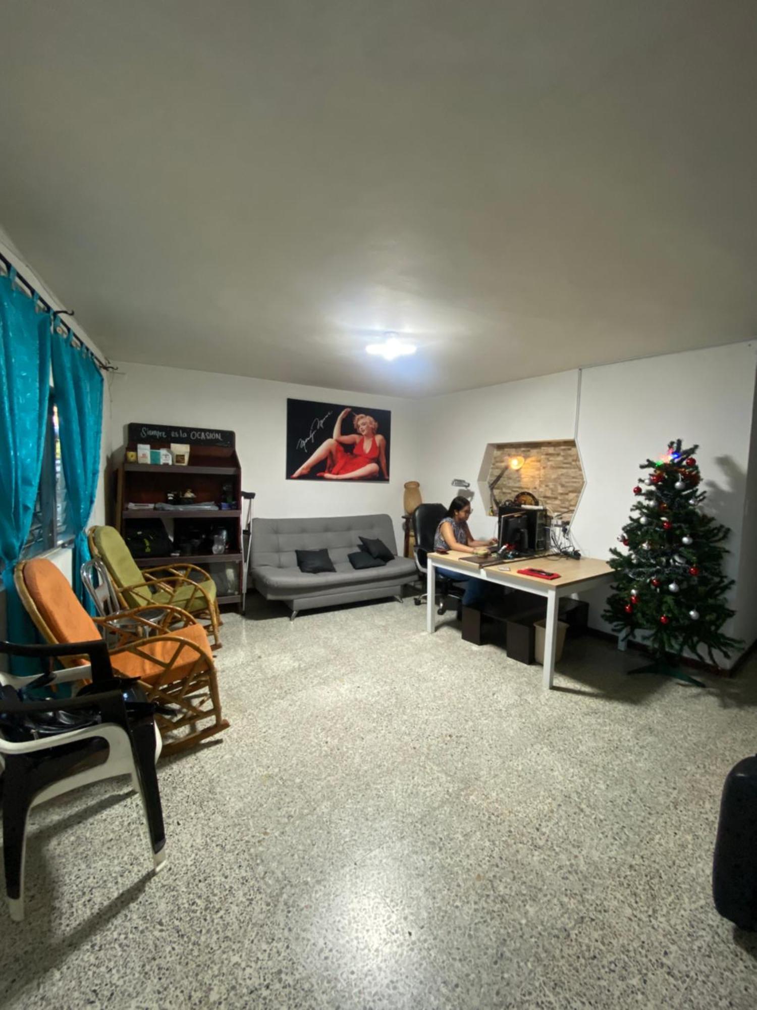 Hostel Kumho Alojamiento Medellín Eksteriør billede