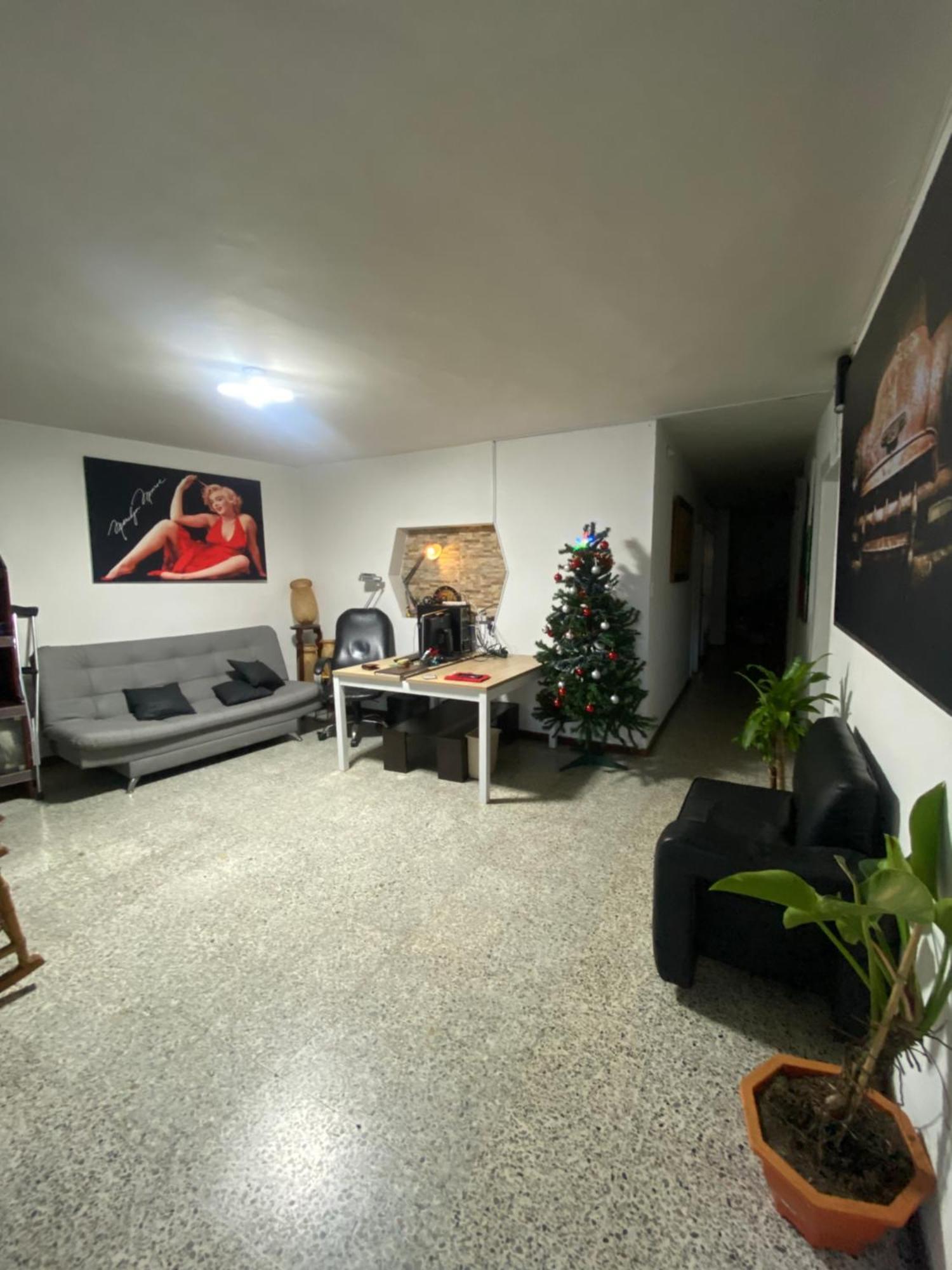 Hostel Kumho Alojamiento Medellín Eksteriør billede